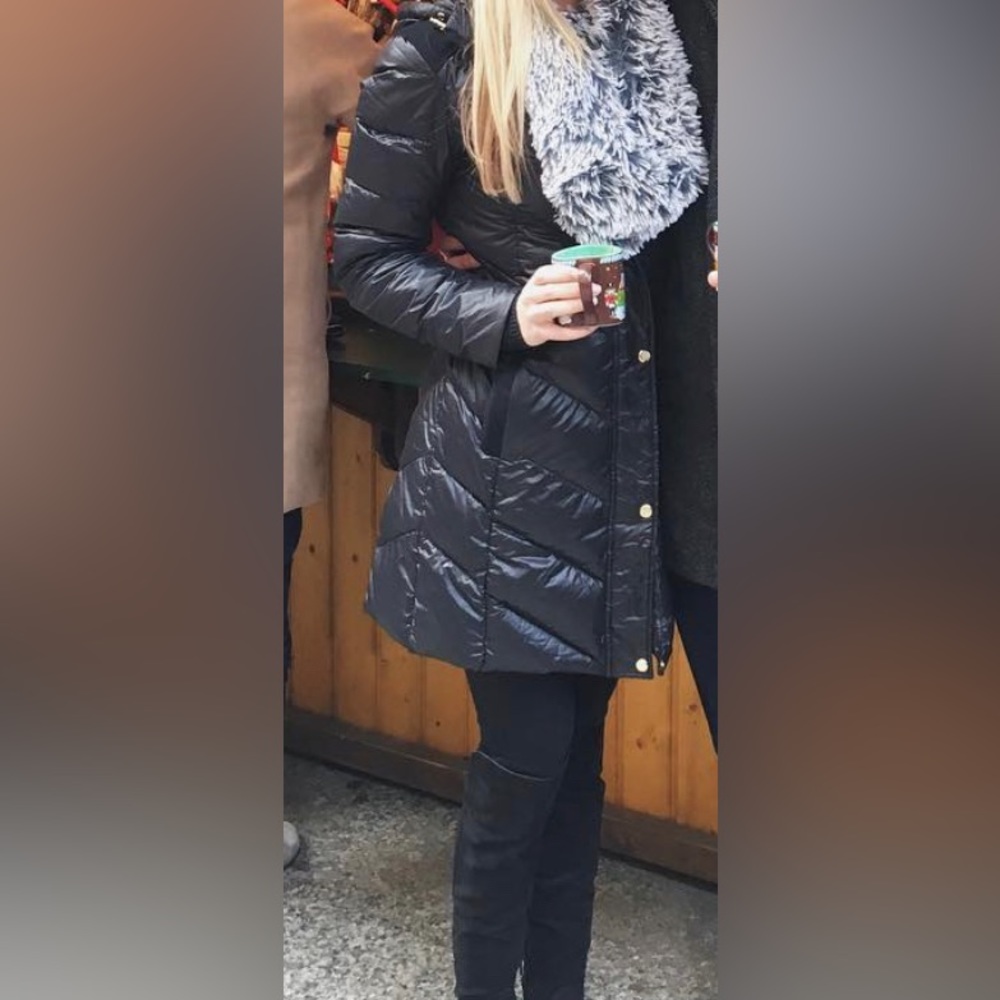 Lauren Ralph Lauren black down feather puffer jacket.